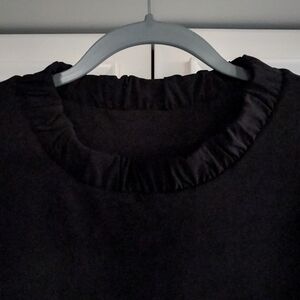 VELVET BY GRAHAM & SPENCER - Black Stretchy Dress with Ruched Neckline - Size XS